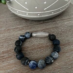 Marlyn Schiff Elegant Blue and Gray Beaded Bracelet NWOT